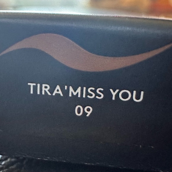 New Fenty Beauty by Rihanna Shadowstix Longwear Eyeshadow Stick: Tira ‘Miss’ You - Picture 3 of 6